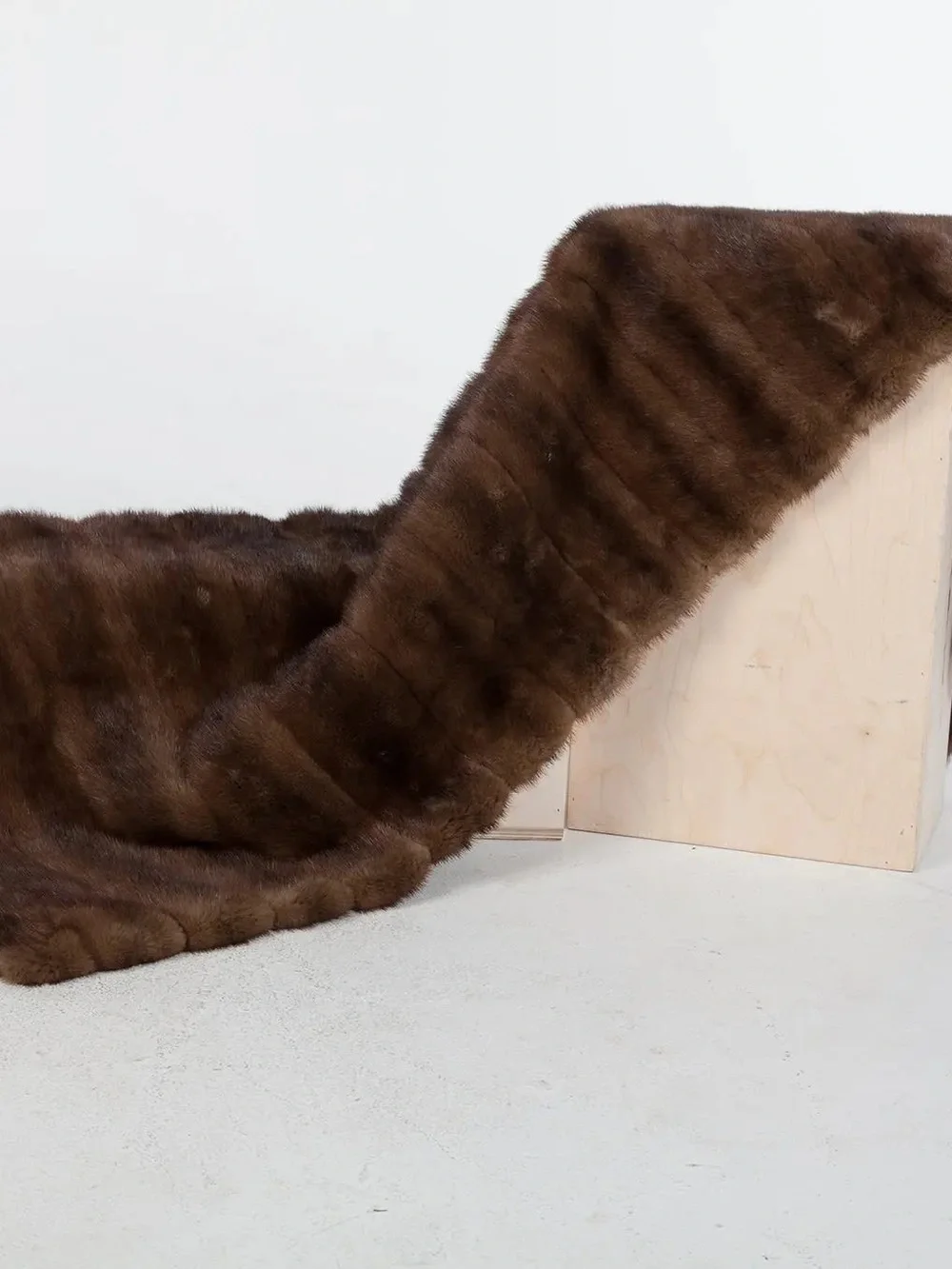 Luxurious Brown Faux Fur Throw Blanket